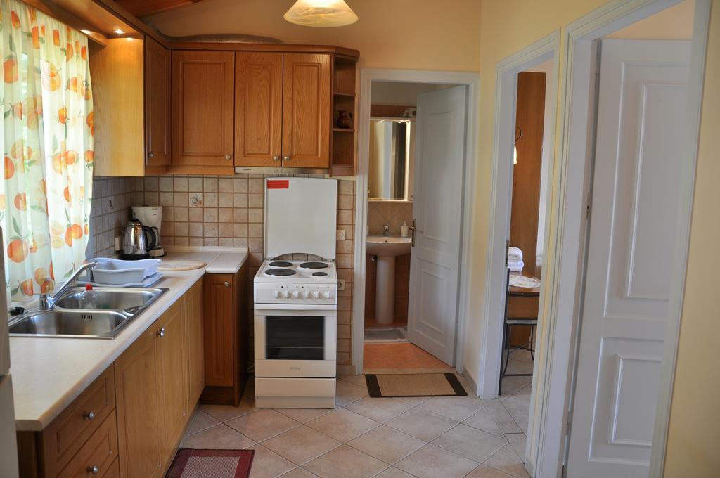 Lidovois House Apartment Pelekas Room photo