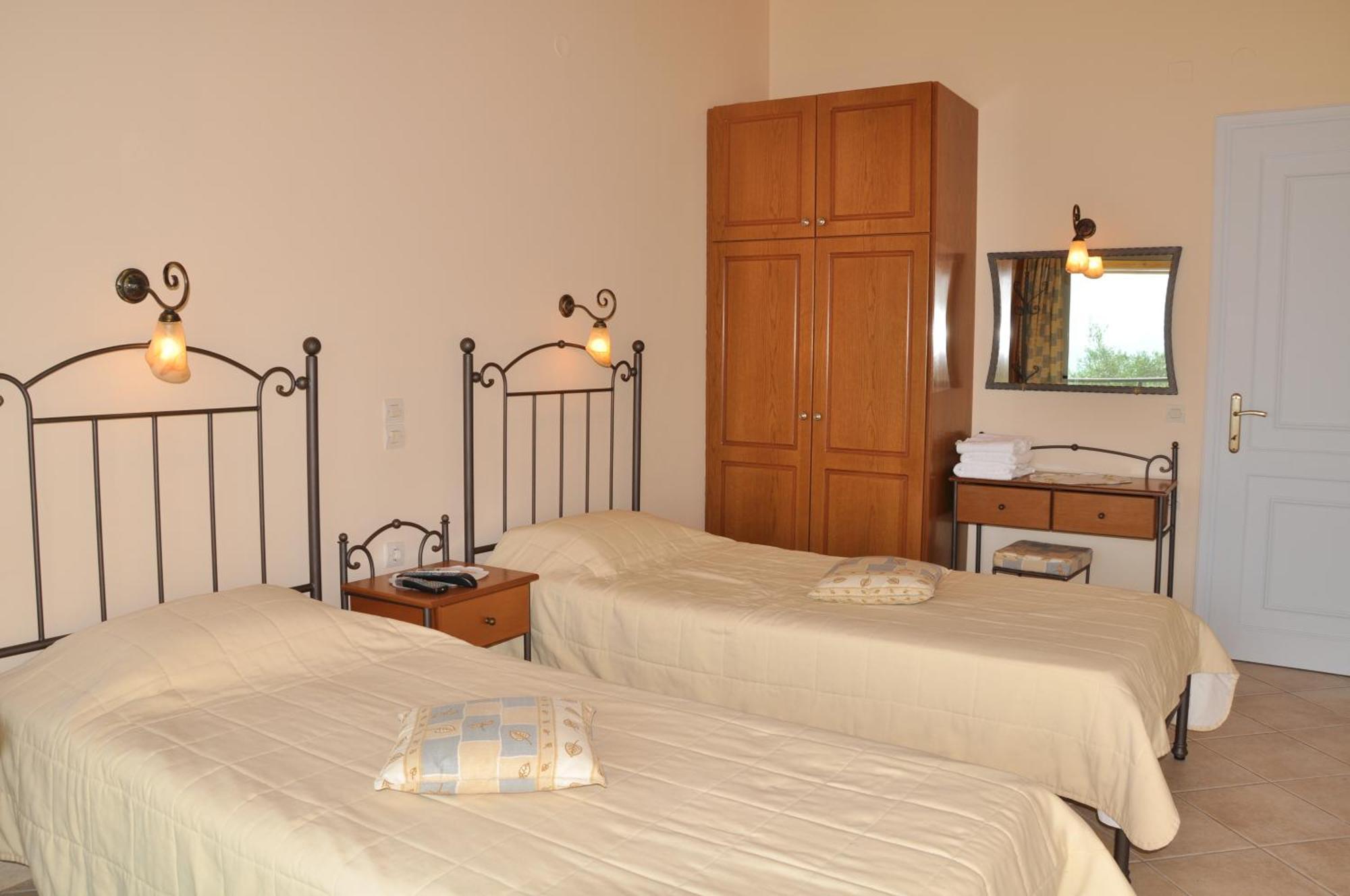 Lidovois House Apartment Pelekas Room photo